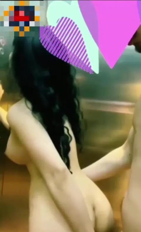 Poster of Cặp đôi đụ nhau công khai ngay tại thang máy