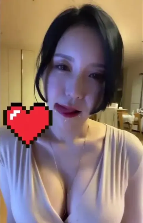 Poster of Chị đồng nghiệp xinh dâm nhìn là muốn đút cu vào mồm em nó