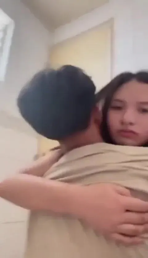 Poster of Chị gái tốt tánh cho em trai họ đụ vì mồi côi cha mẹ từ nhỏ.