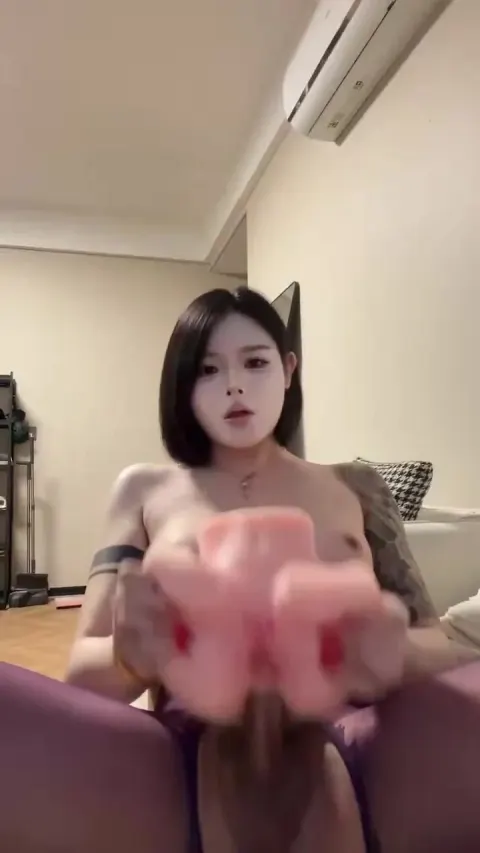 Poster of Em ladyboy cặc to vú bự thủ dâm sục cặc dâm đãng