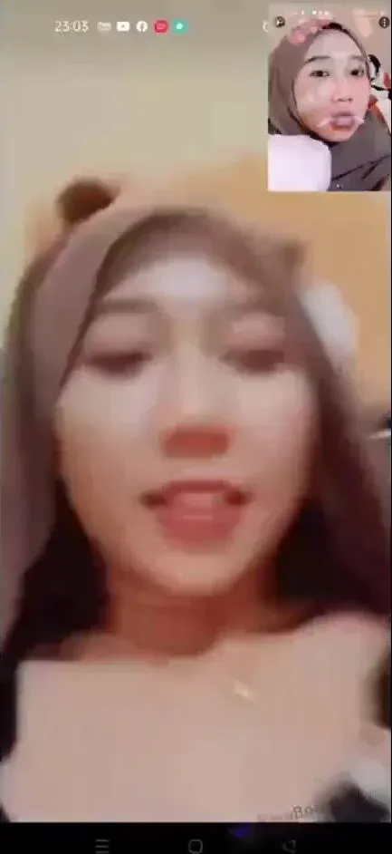 Poster of Gọi video với aiu, show bướm víu cho a xem