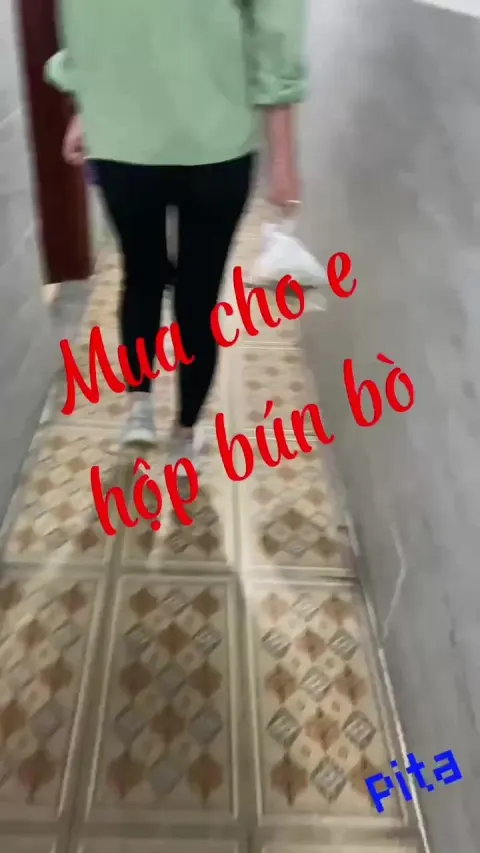 Poster of mua cho em sinh viên tô bún bò thì được xuất ngập bím em nó - phần 1