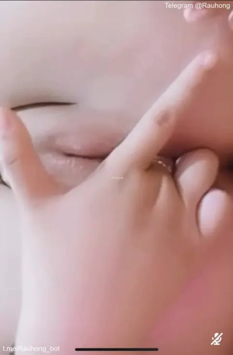 Poster of Non múp thế này mà bé nó dùng hao quá 1