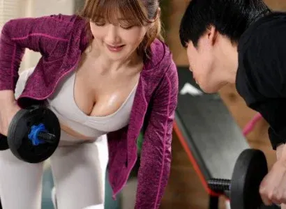Poster of Nữ PT gợi cảm và chàng trai số hưởng