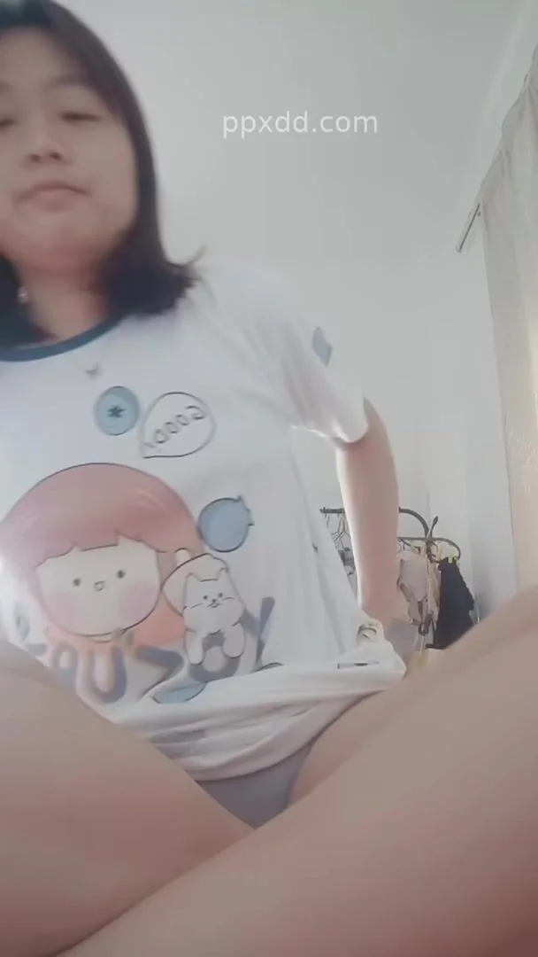 Vừa mới ngủ dậy là em liền làm quả thẩm du